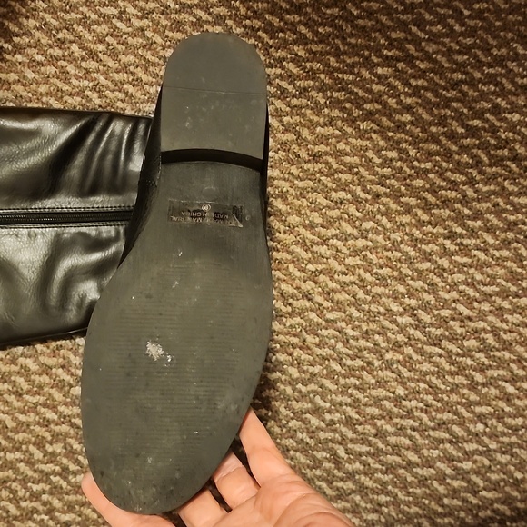 Boots - Picture 3 of 5